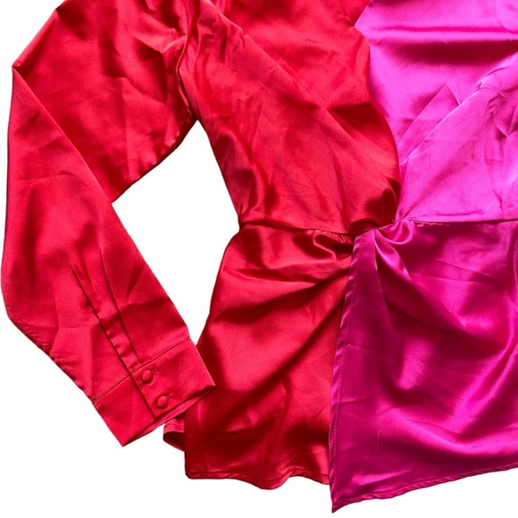NWOT VICI Women’s Colorblock Pink Red Twist Front Satin Blouse Size Small - Picture 3 of 6